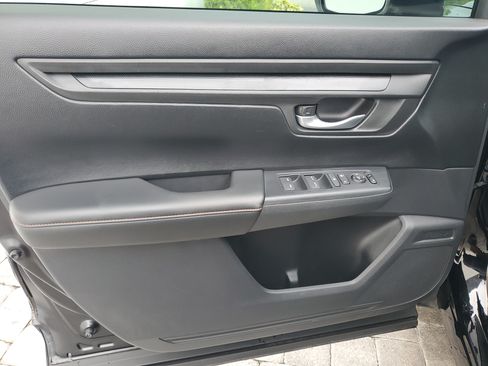 Used 2023 Honda CR-V Sport image 17