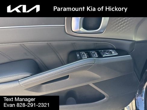 Used 2025 Kia Sorento SX FWD image 24