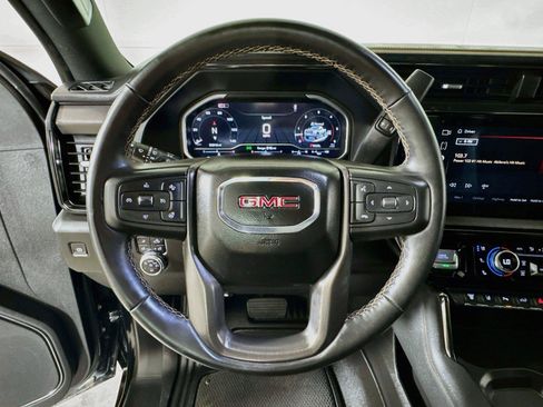 Used 2024 GMC Sierra 2500 AT4 w/ AT4 Premium Plus Package AWD/4WD image 9