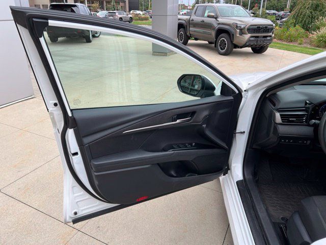 Used 2026 Toyota Camry LE FWD image 24