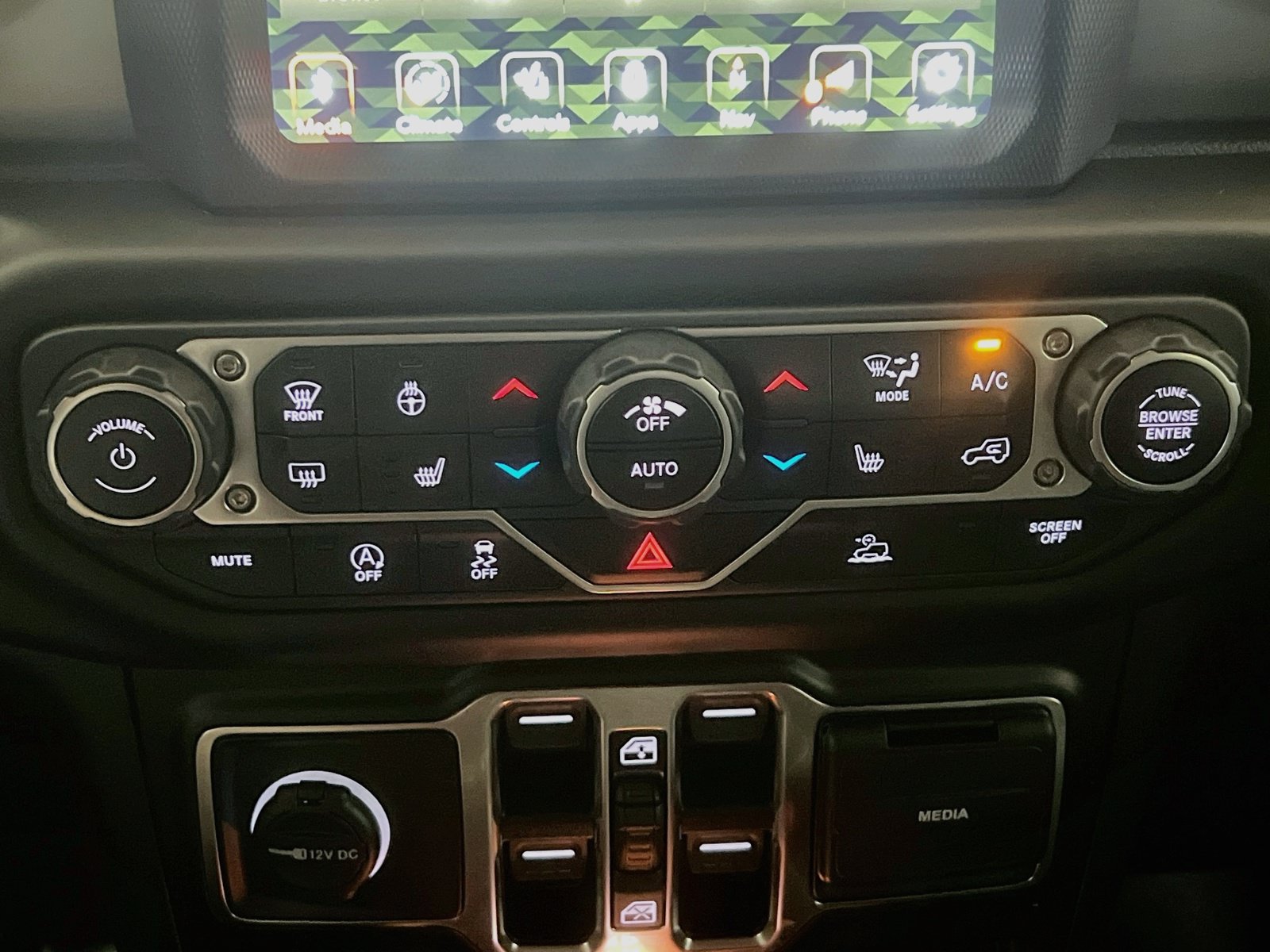 Used 2021 Jeep Gladiator Sport AWD/4WD image 12