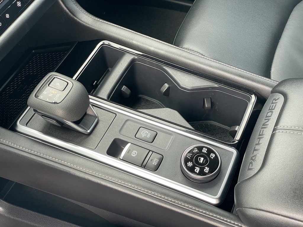 Certified 2025 Nissan Pathfinder SL AWD/4WD image 23