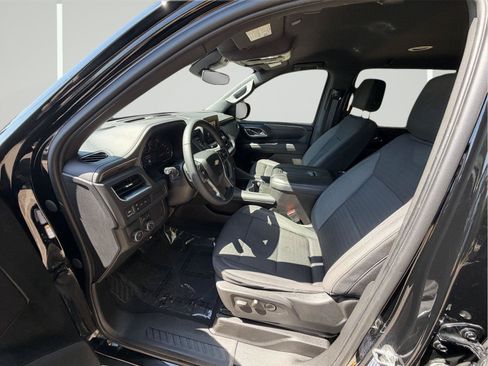 Used 2023 Chevrolet Suburban LS RWD image 20
