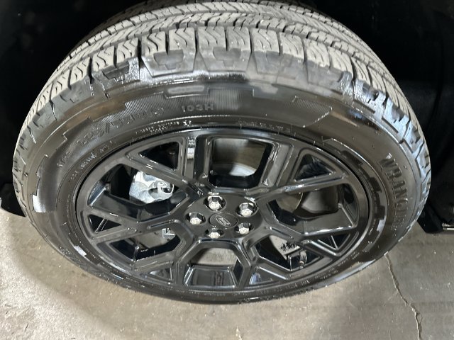 Used 2026 Ford Maverick Lobo AWD/4WD image 23