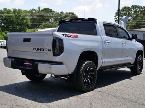 Used 2019 Toyota Tundra Limited w/ Limited Premium Package AWD/4WD image 9