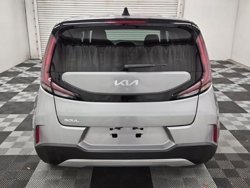 Certified 2023 Kia Soul LX image 5
