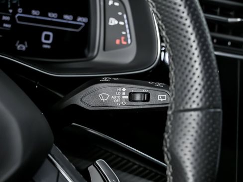 Used 2023 Audi RS Q8 image 31