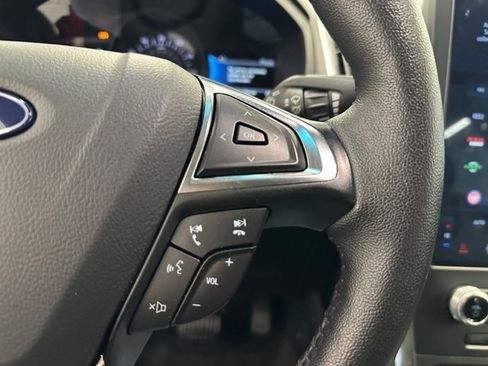 Used 2024 Ford Edge Titanium image 26