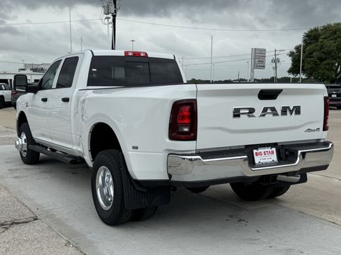 New 2026 RAM 3500 Tradesman AWD/4WD image 8