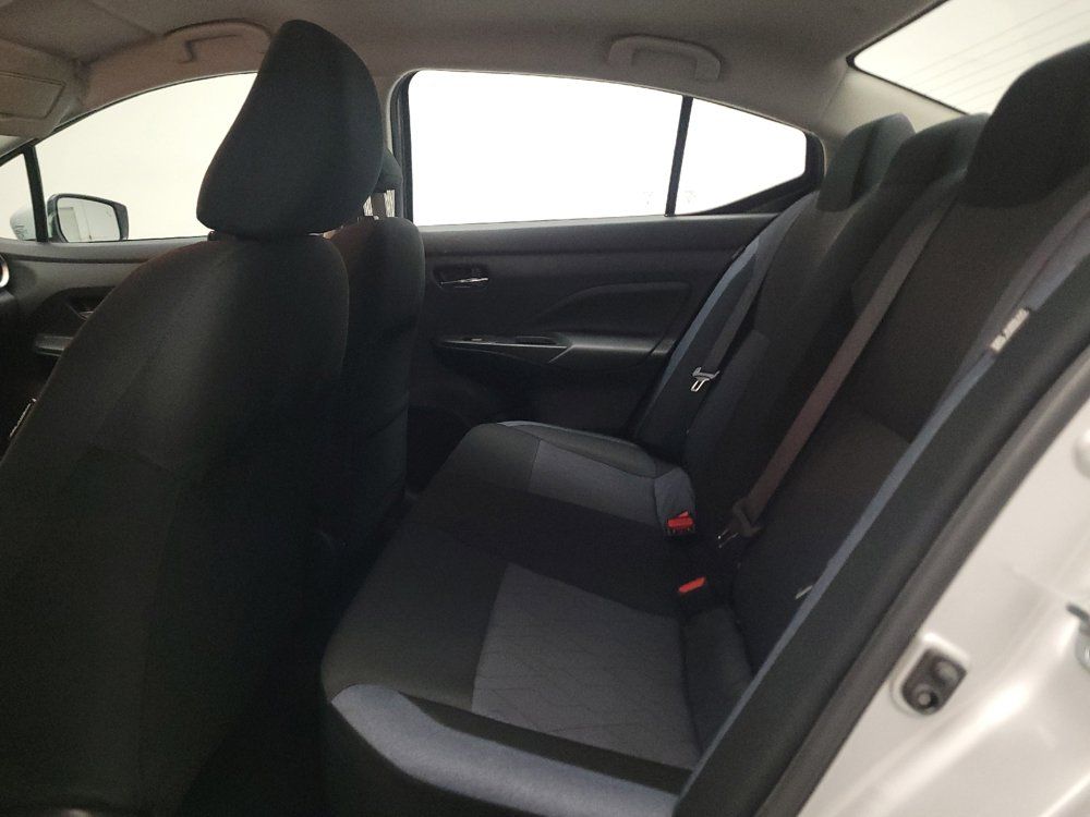 Used 2025 Nissan Versa SV FWD image 18