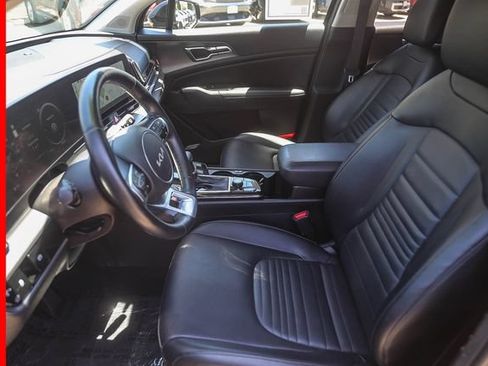 Certified 2023 Kia Sportage SX FWD image 18