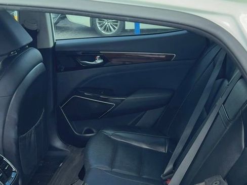 Used 2017 Kia Cadenza Technology image 6