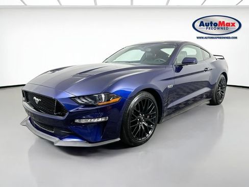 Used 2018 Ford Mustang GT Premium w/ GT Performance Package RWD image 5