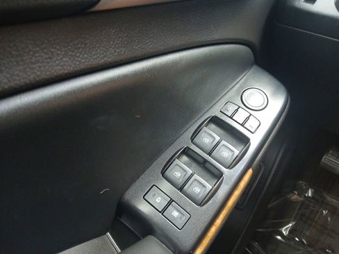 Used 2017 GMC Yukon Denali RWD image 21