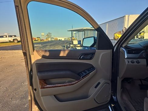 Used 2015 Chevrolet Tahoe LTZ image 11