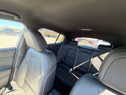 New 2026 Buick Envista Avenir image 11