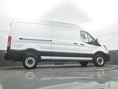 New 2026 Ford Transit 250 148 Medium Roof RWD image 30