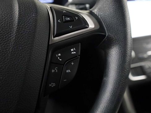 Used 2019 Ford Fusion SE image 25