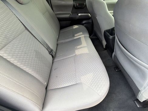 Used 2021 Toyota Tacoma SR5 RWD image 33