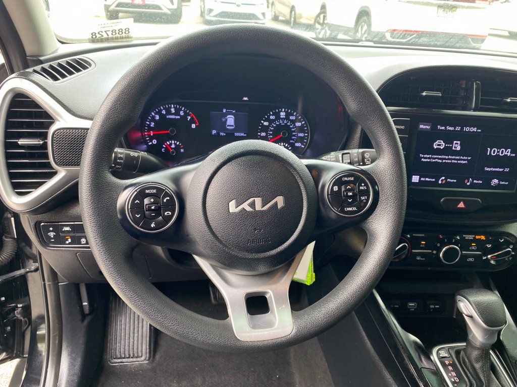 Used 2022 Kia Soul LX w/ Technology Package FWD image 11