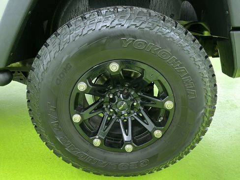 Used 2009 Jeep Wrangler X image 15