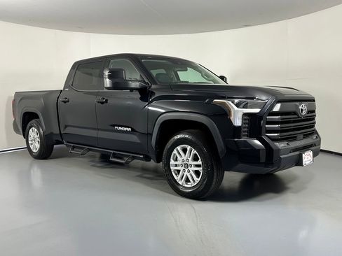 Used 2023 Toyota Tundra SR5 w/ SR5 Premium Package AWD/4WD image 1