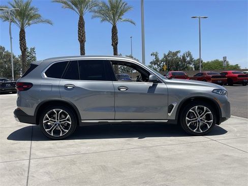 New 2026 BMW X5 sDrive40i w/ Premium Package image 5