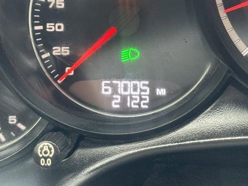 Used 2016 Porsche 911 Turbo image 29