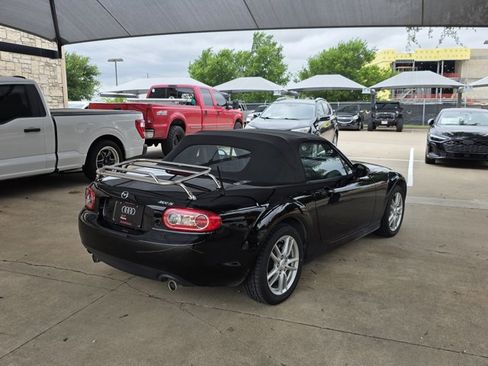 Used 2010 MAZDA MX-5 Miata Sport image 2
