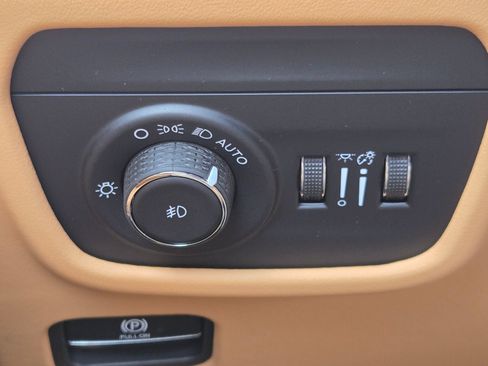New 2026 Jeep Grand Cherokee L Summit AWD/4WD image 25