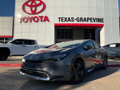 New 2026 Toyota Prius Plug-In Hybrid image 2