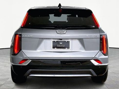 New 2026 Cadillac Optiq Luxury 1 image 5