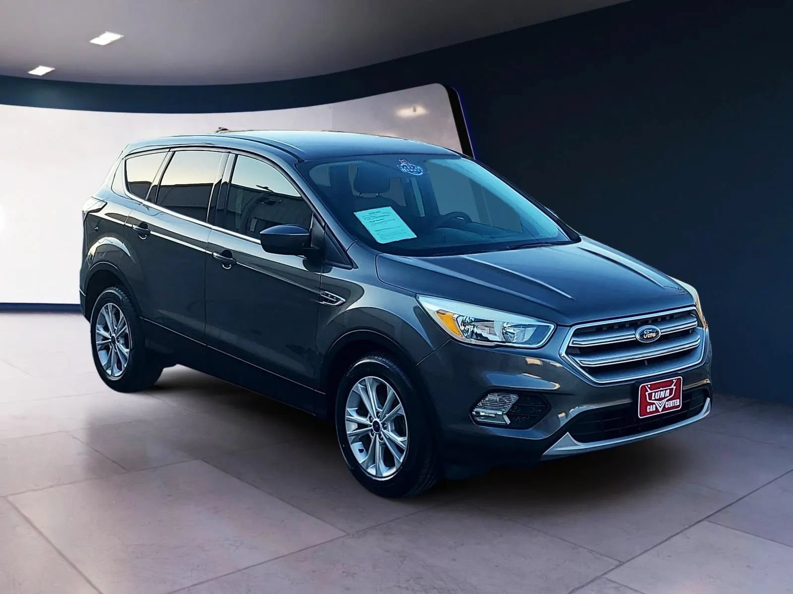 Used 2017 Ford Escape SE FWD image 7