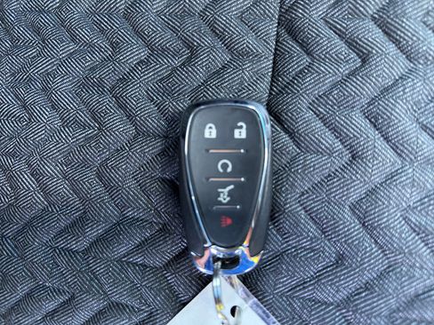 Used 2023 Chevrolet Equinox LT image 43