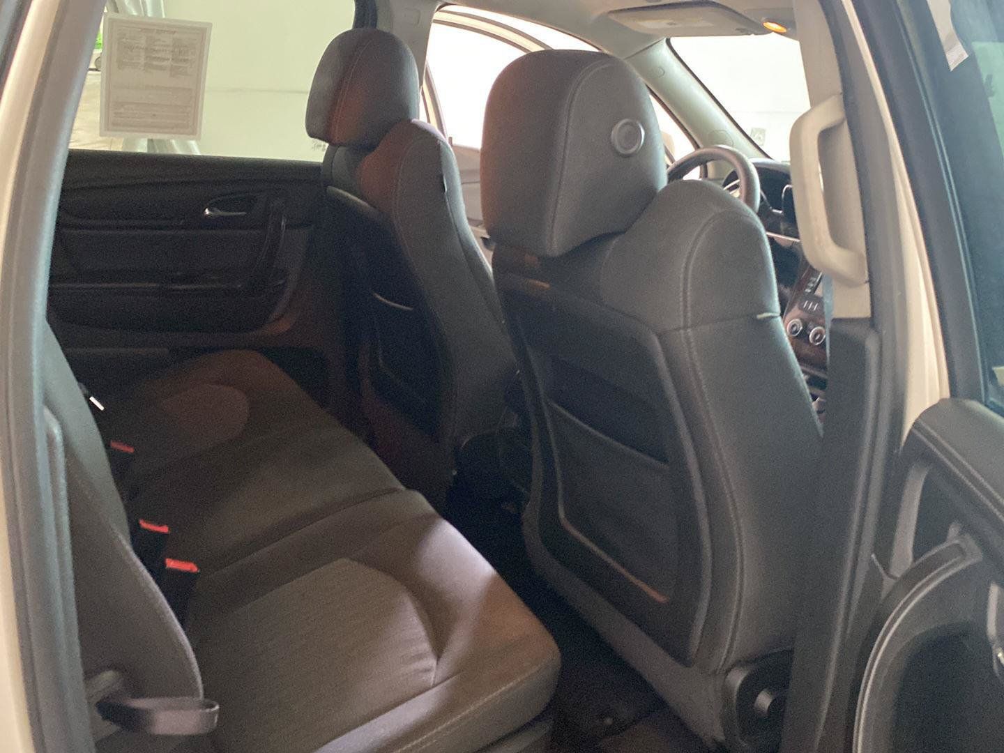 Used 2014 Chevrolet Traverse LT w/ All-Star Edition FWD image 32