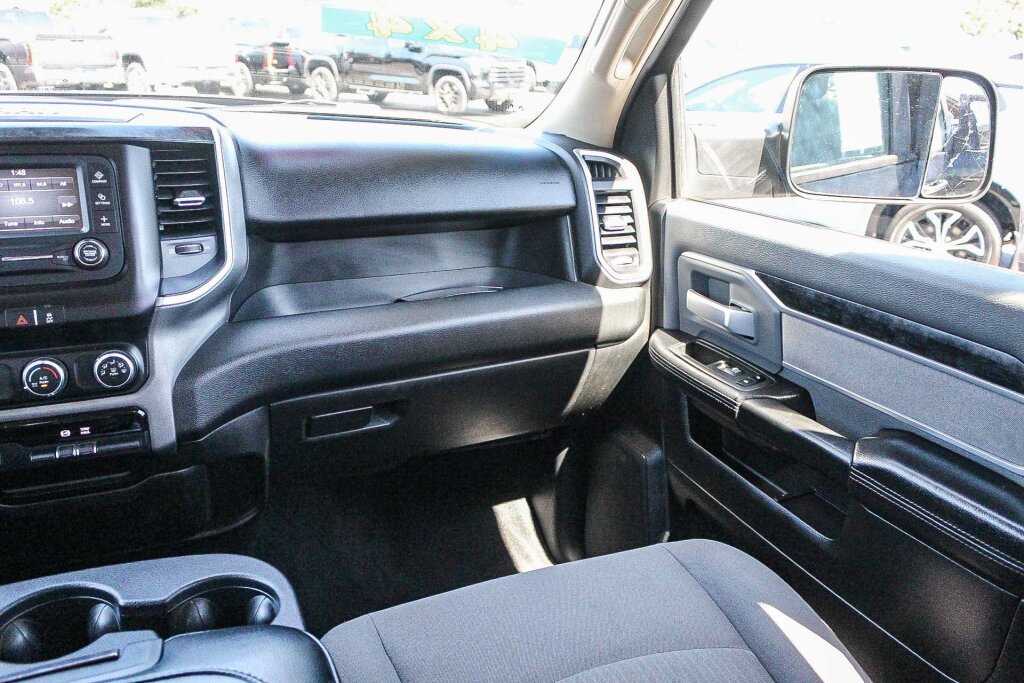 Used 2019 RAM 2500 Big Horn AWD/4WD image 6