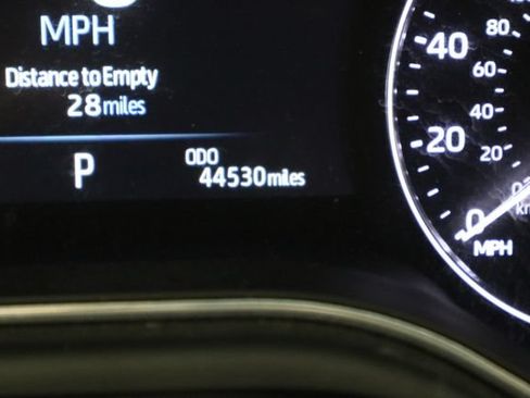 Used 2021 Toyota Avalon XLE w/ Moonroof Package FWD image 34