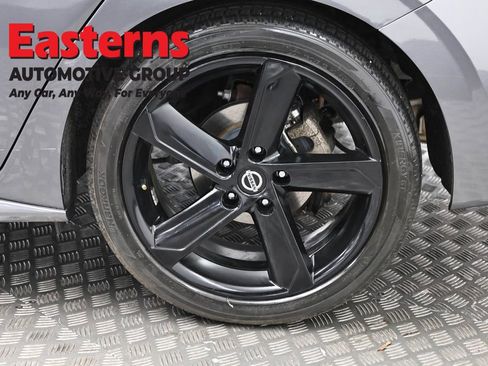 Used 2023 Nissan Sentra SR w/ SR Premium Package image 33