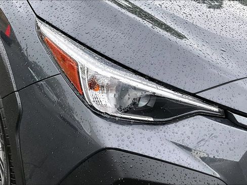 Used 2024 Subaru Crosstrek 2.0i Premium AWD/4WD image 31