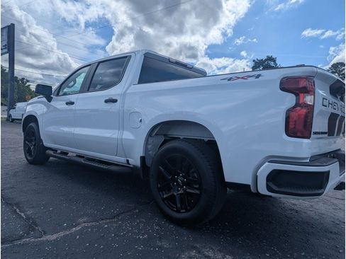 Used 2024 Chevrolet Silverado 1500 Custom w/ Rally Edition AWD/4WD image 4