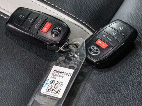 Certified 2025 Toyota Camry SE w/ Convenience Package FWD image 31