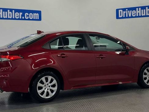 Used 2025 Toyota Corolla LE FWD image 8