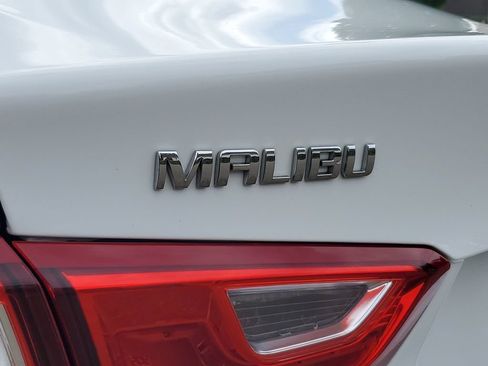 Used 2023 Chevrolet Malibu LT FWD image 8