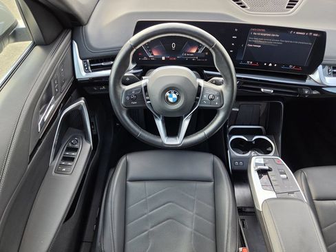 Used 2025 BMW X1 xDrive28i AWD/4WD image 13