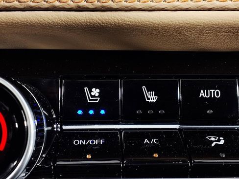 New 2026 Chevrolet Equinox ACTIV w/ Convenience Package III image 16