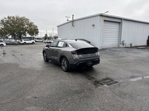 Used 2026 Nissan Leaf SV+ w/ Floor Mat Package (SV+) FWD image 7