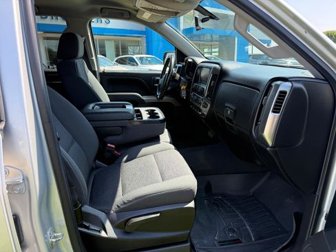 Used 2018 Chevrolet Silverado 1500 LT w/ All Star Edition AWD/4WD image 9