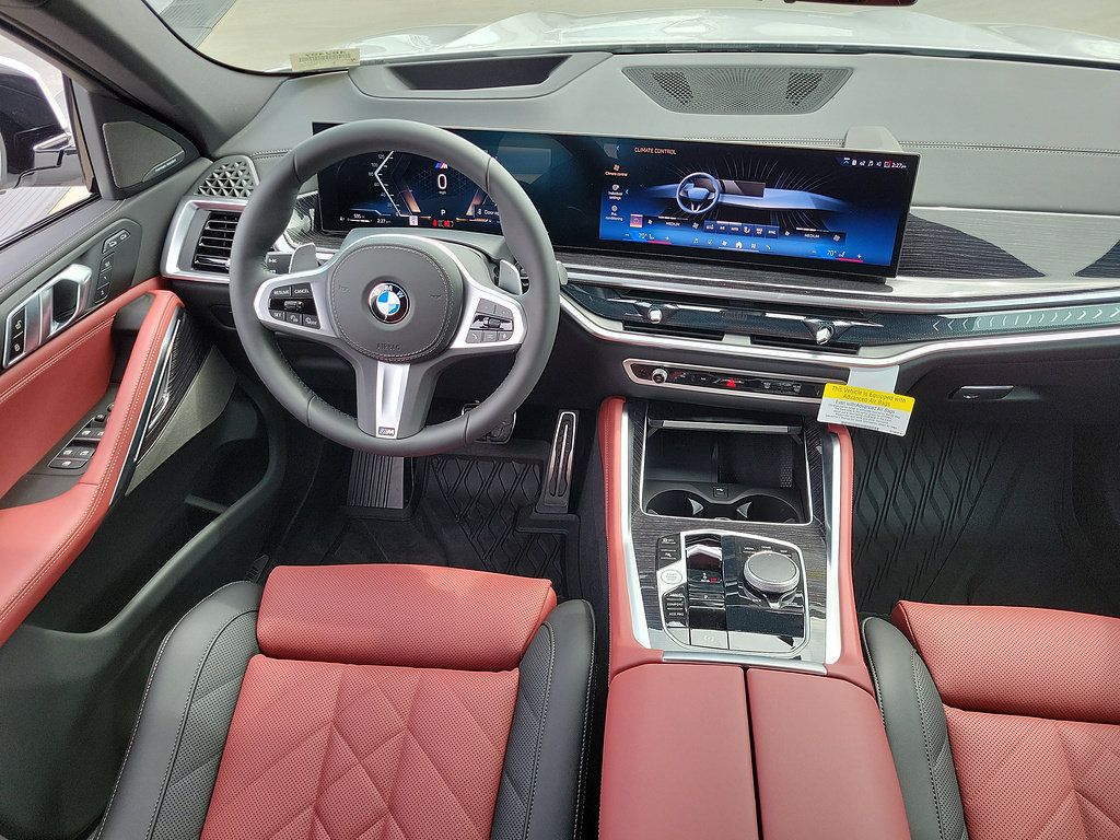 New 2026 BMW X6 xDrive40i w/ Premium Package AWD/4WD image 12