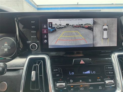 Used 2021 Kia Sorento SX Prestige image 28