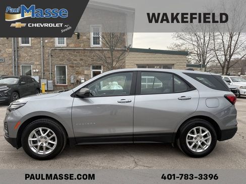 Used 2024 Chevrolet Equinox LS w/ Driver Confidence II Package image 3